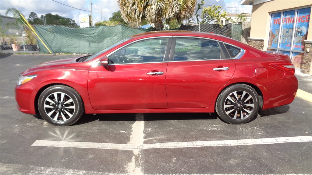 2018 Nissan Altima SL photo