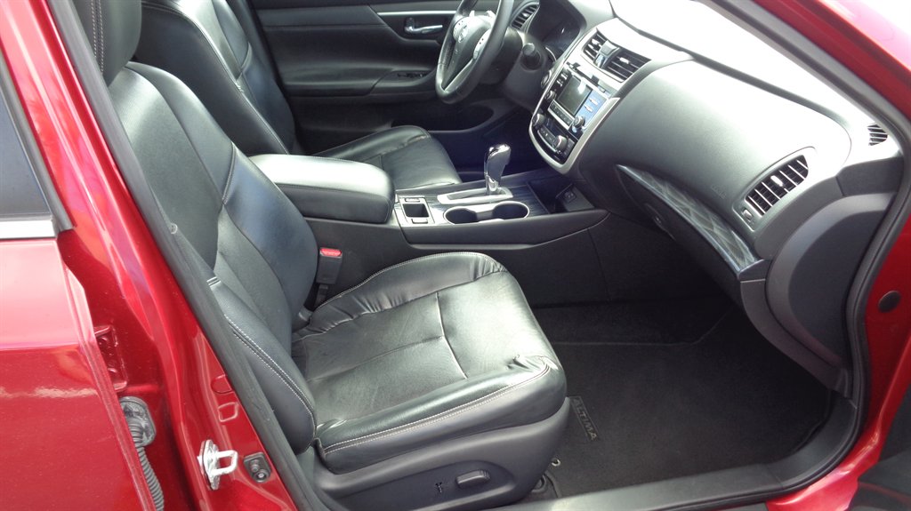 2018 Nissan Altima SL photo