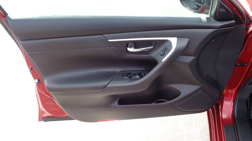 2018 Nissan Altima SL photo
