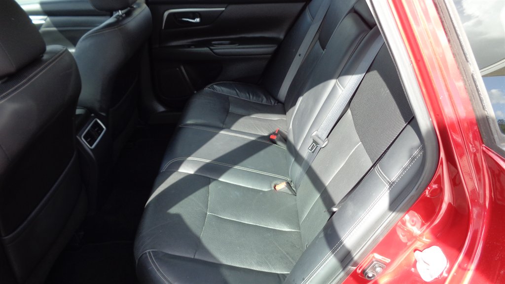 2018 Nissan Altima SL photo