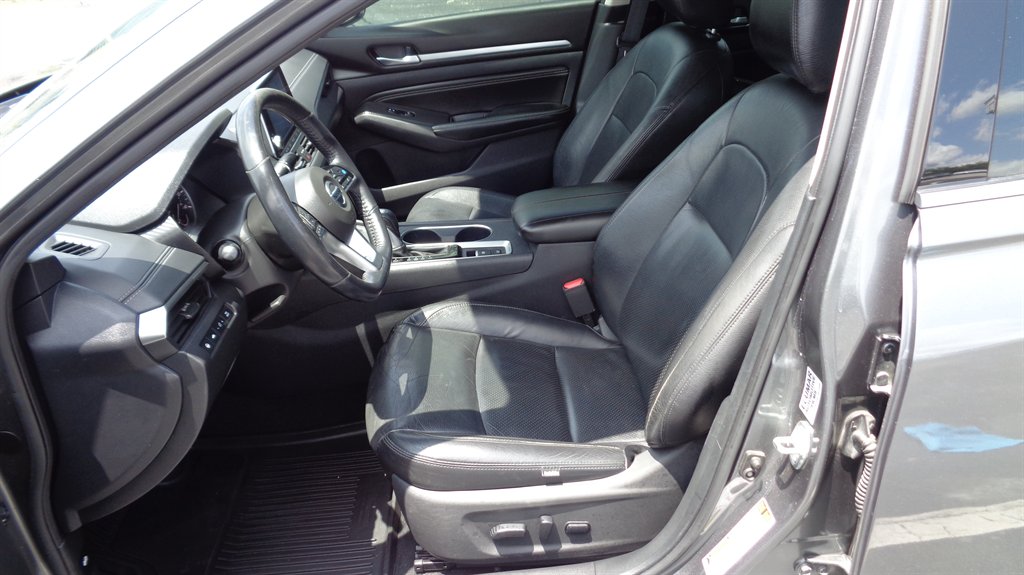 2019 Nissan Altima SV photo