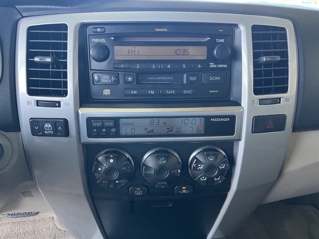 2004 Toyota 4Runner SR5 photo