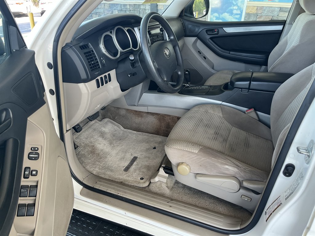 2004 Toyota 4Runner SR5 photo