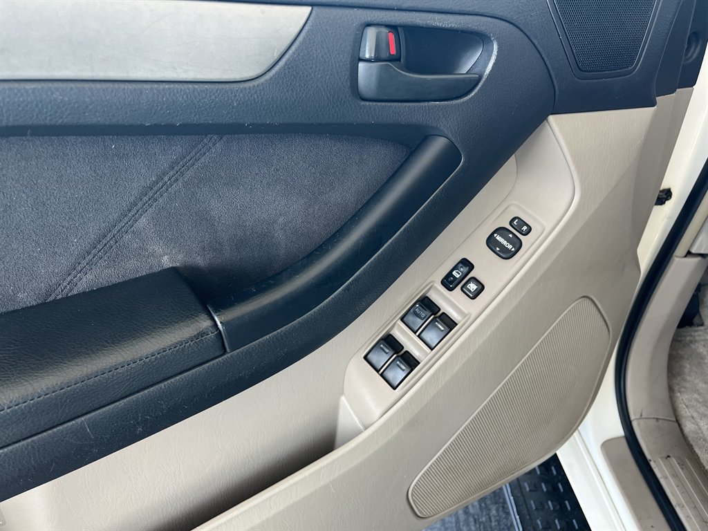 2004 Toyota 4Runner SR5 photo