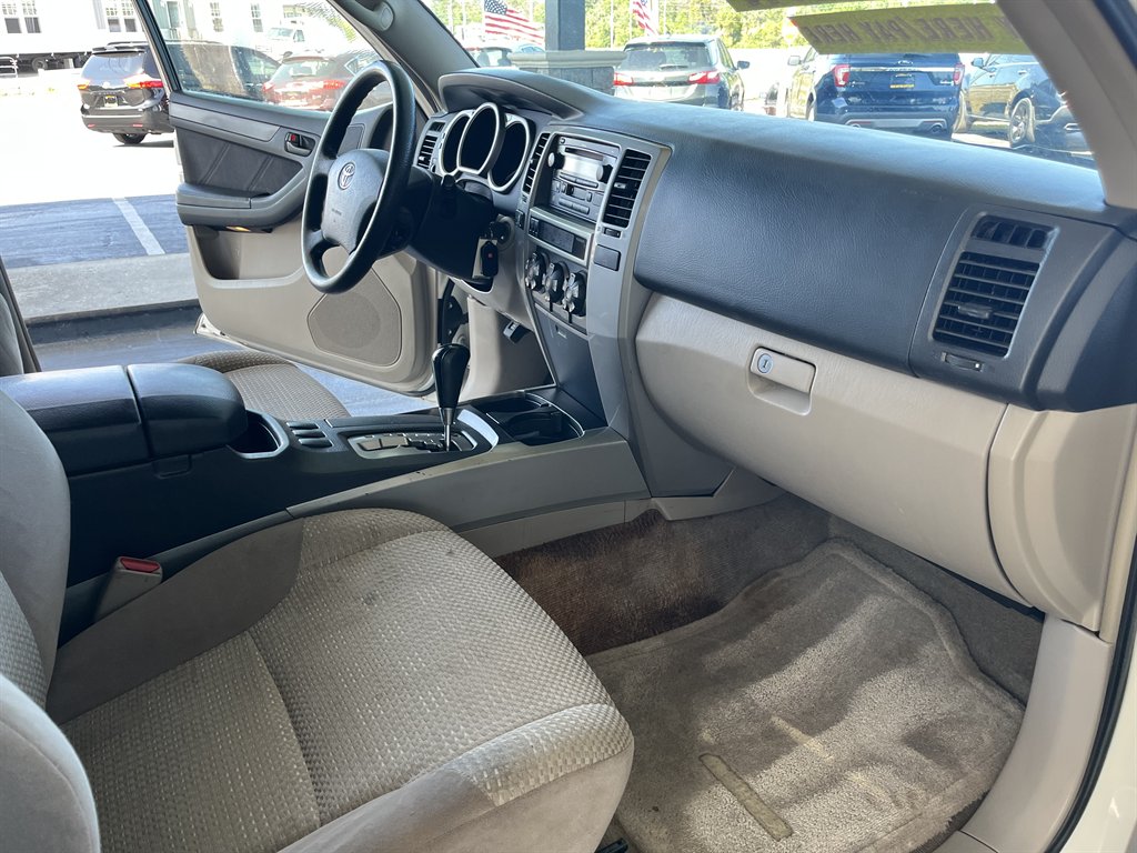 2004 Toyota 4Runner SR5 photo