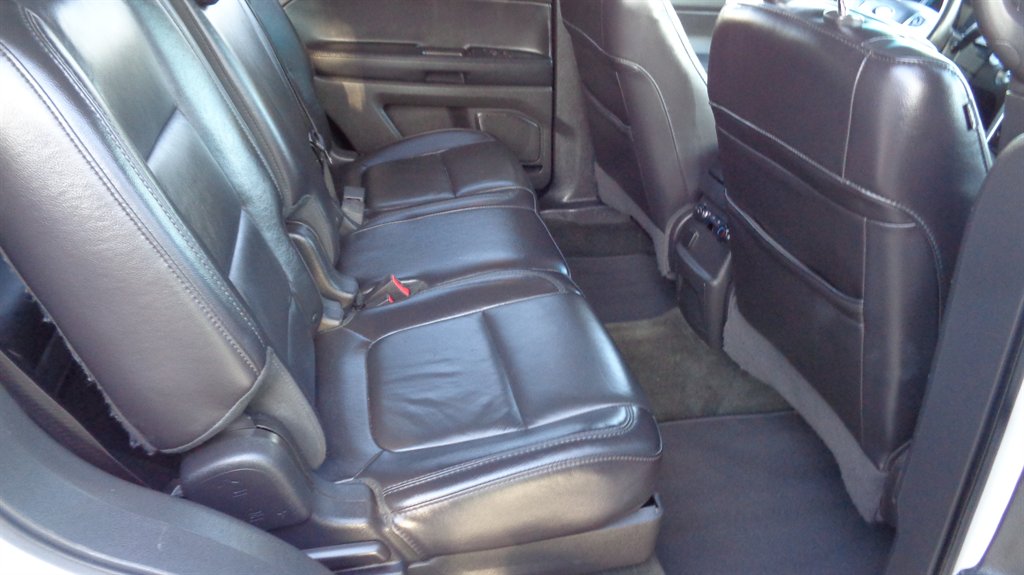 2014 Ford Explorer - $18,999