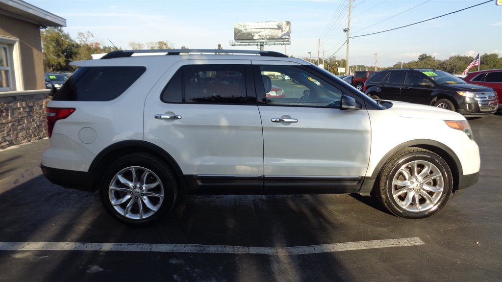 2014 Ford Explorer - $18,999