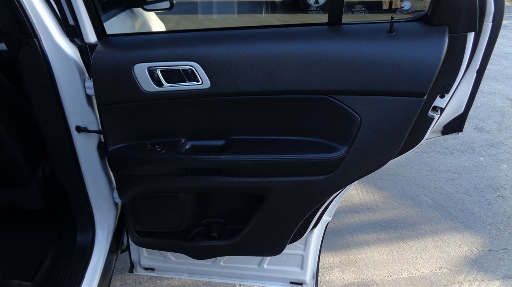 2014 Ford Explorer - $18,999