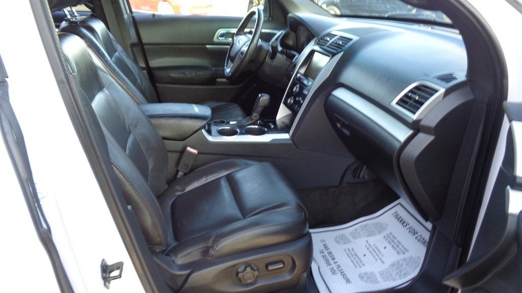 2014 Ford Explorer - $18,999