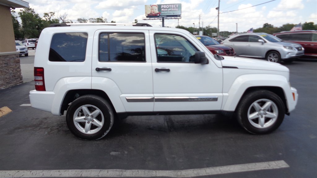 2012 Jeep Liberty - $17,999