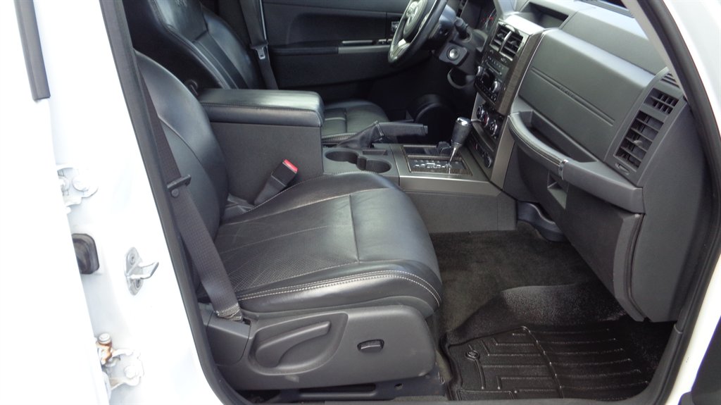 2012 Jeep Liberty - $17,999