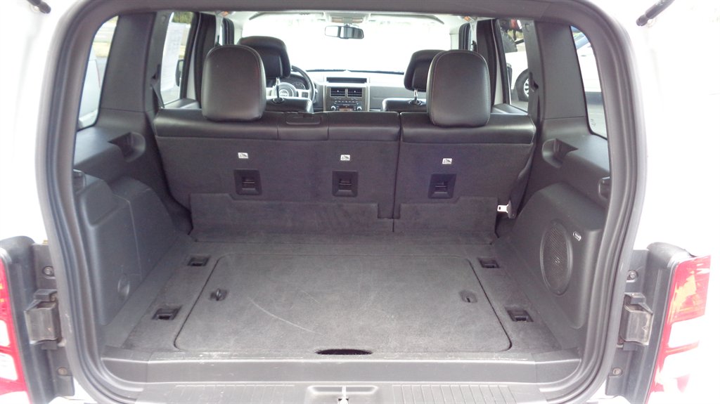2012 Jeep Liberty - $17,999