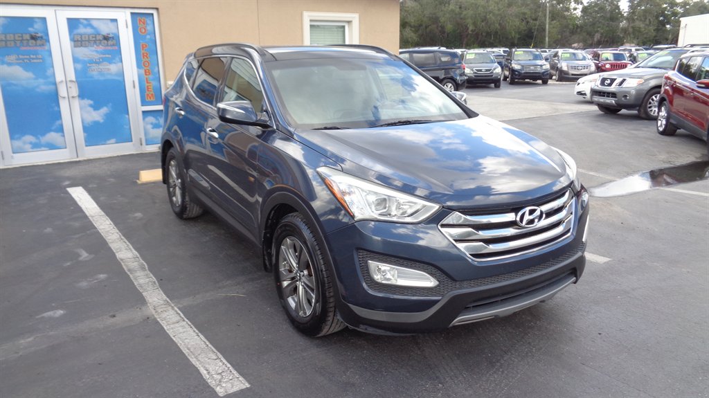 2014 Hyundai Santa Fe Sport - $17,999