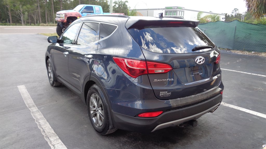 2014 Hyundai Santa Fe Sport - $17,999