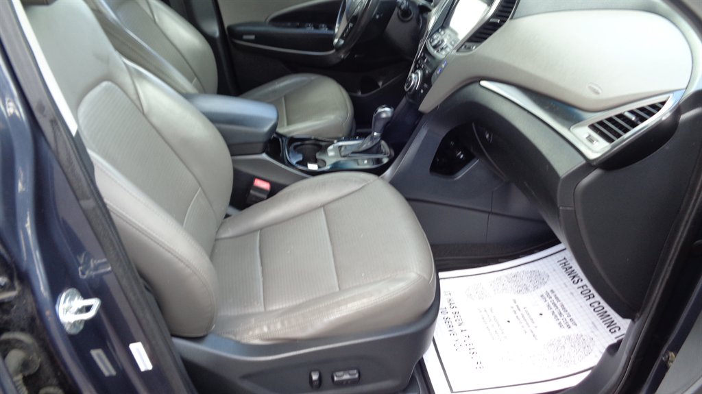 2014 Hyundai Santa Fe Sport - $17,999