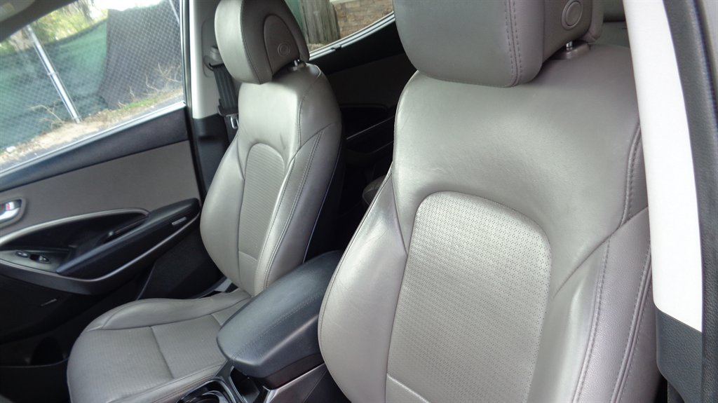 2014 Hyundai Santa Fe Sport - $17,999