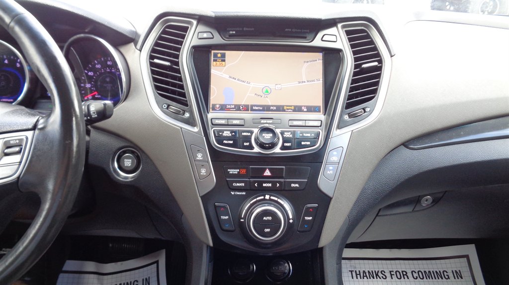 2014 Hyundai Santa Fe Sport - $17,999