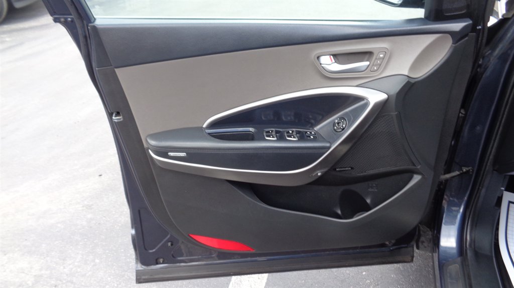 2014 Hyundai Santa Fe Sport - $17,999