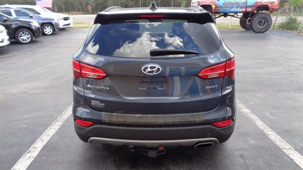 2014 Hyundai Santa Fe Sport - $17,999