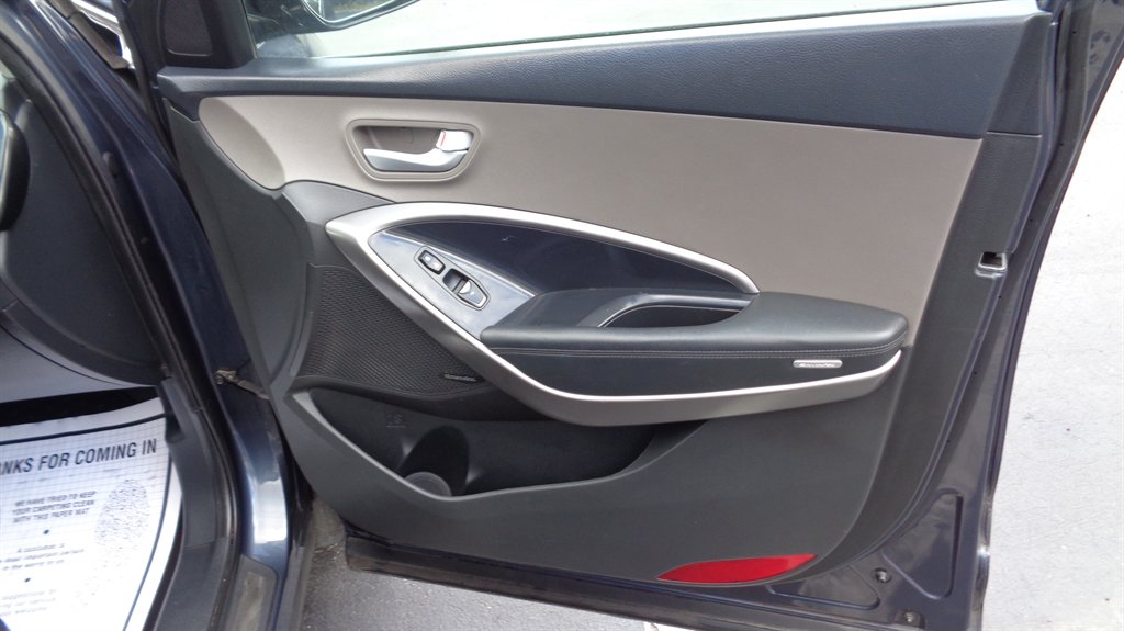 2014 Hyundai Santa Fe Sport - $17,999