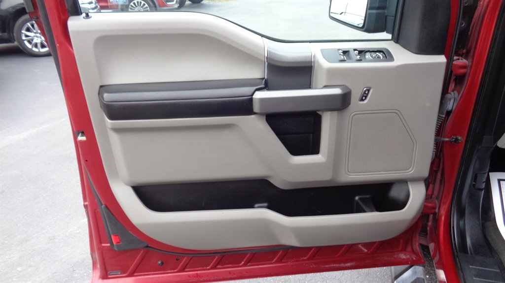 2016 Ford F-150 - $22,499