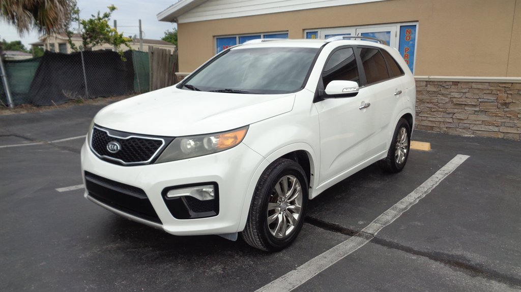 2011 Kia Sorento - $15,999