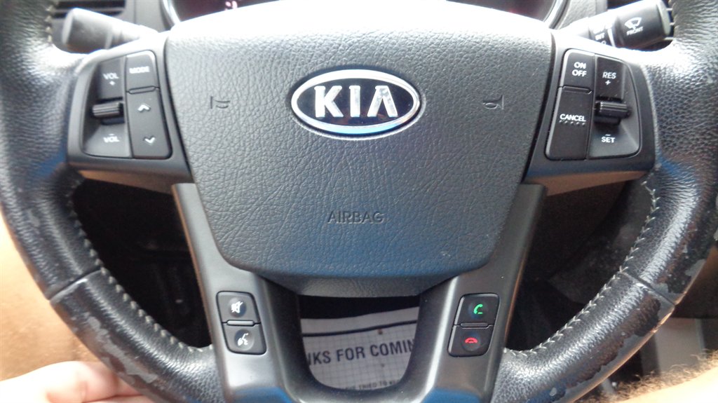 2011 Kia Sorento - $15,999