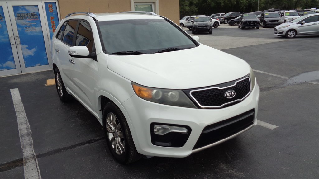 2011 Kia Sorento - $15,999
