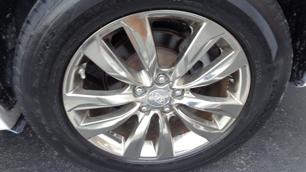 2011 Kia Sorento - $15,999