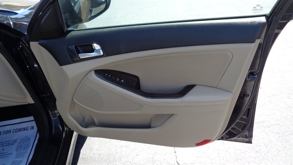 2015 Kia Optima - $17,499