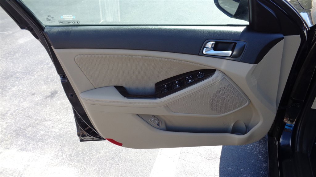 2015 Kia Optima - $17,499