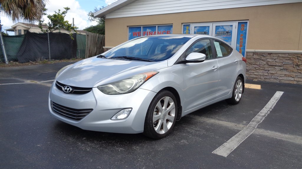 2013 Hyundai Elantra - $13,999
