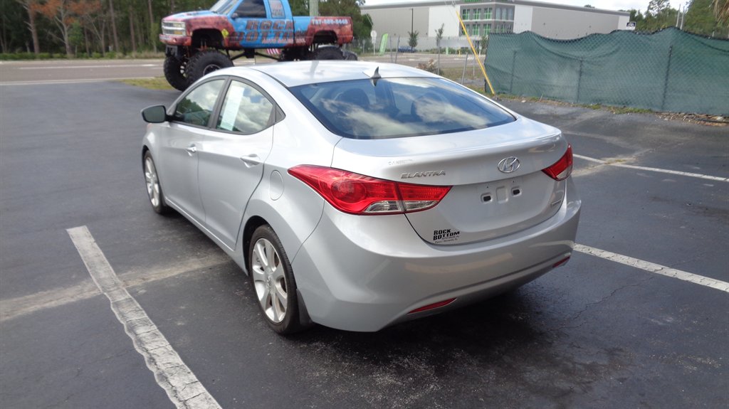 2013 Hyundai Elantra - $13,999