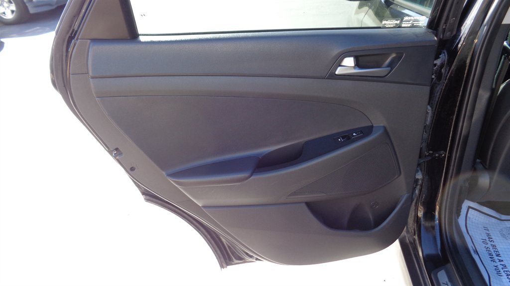 2016 Hyundai Tucson - $19,999