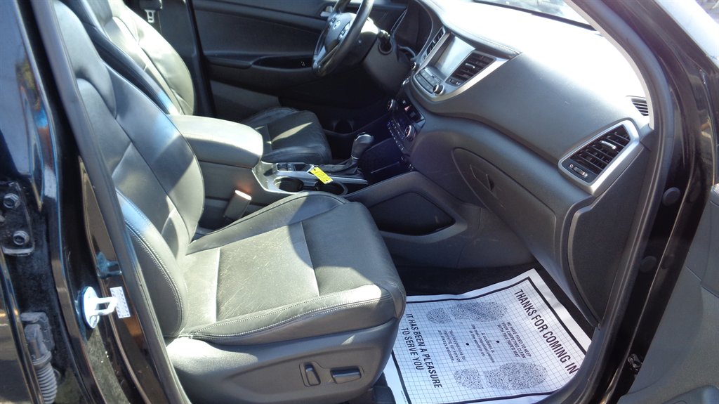 2016 Hyundai Tucson - $19,999