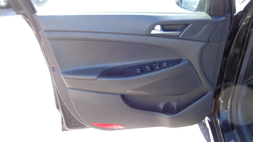 2016 Hyundai Tucson - $19,999