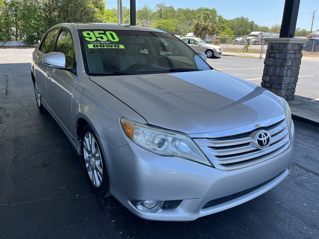 2012 Toyota Avalon - $18,999
