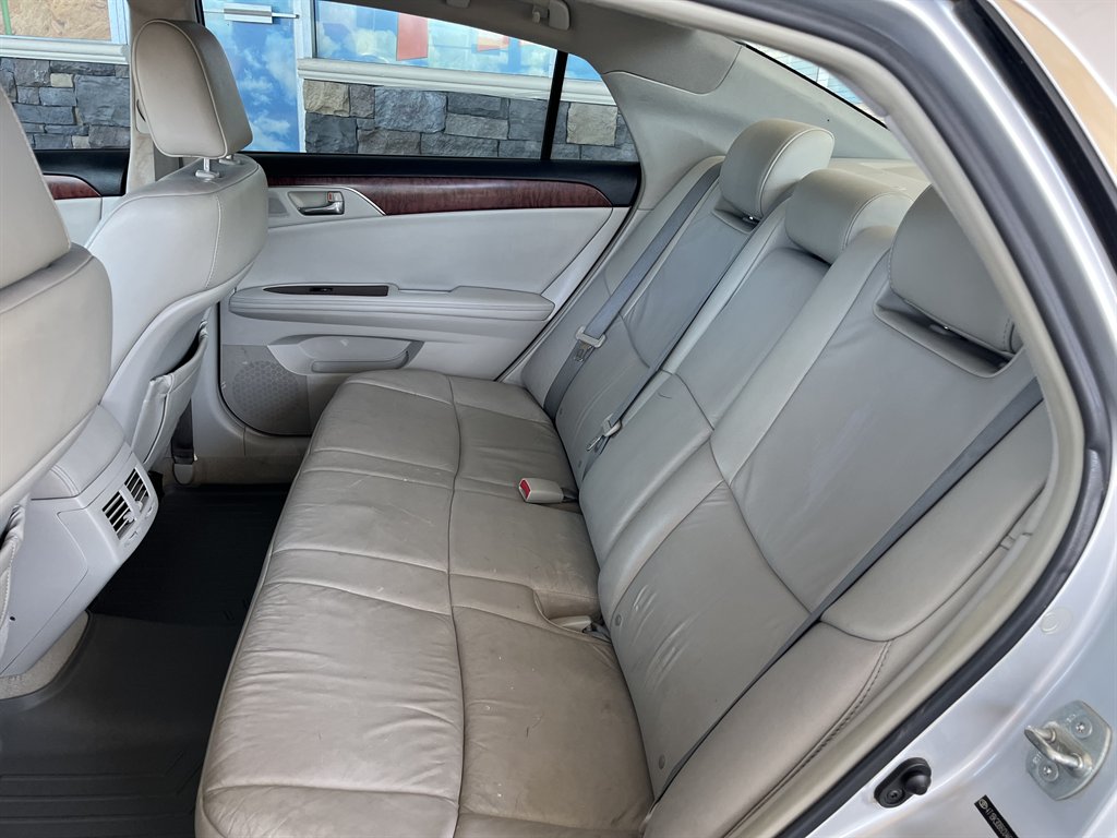 2012 Toyota Avalon - $18,999