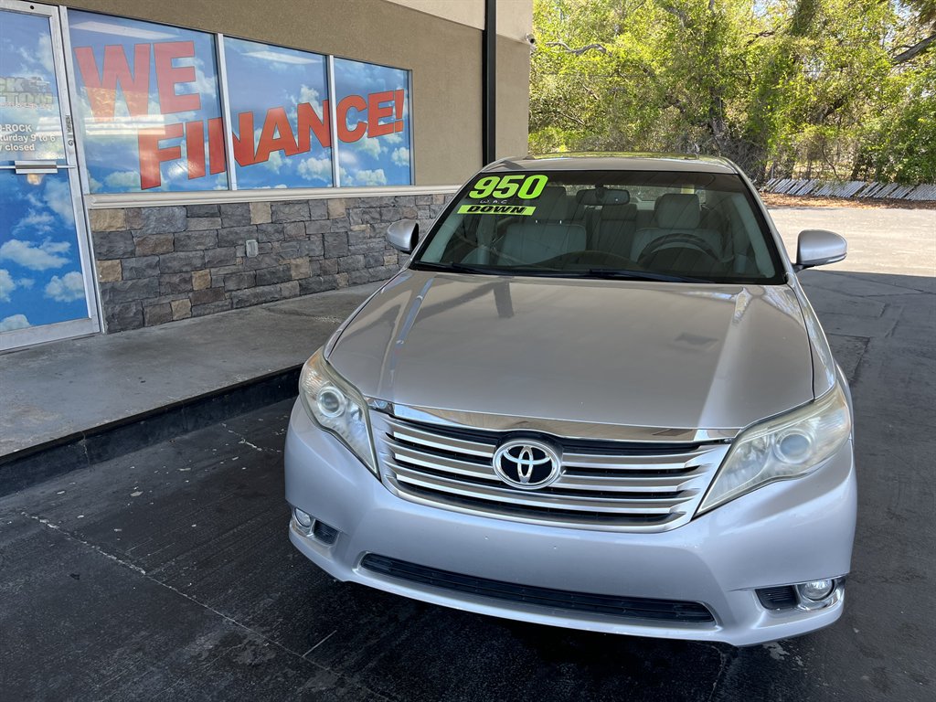 2012 Toyota Avalon - $18,999