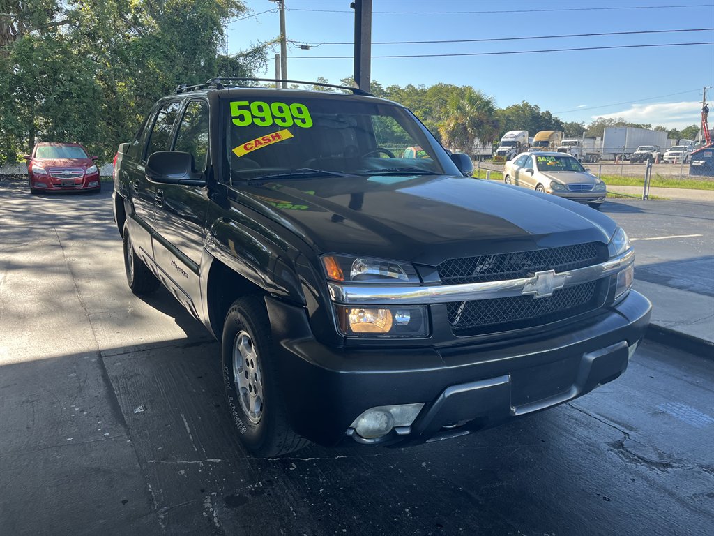 2003 Chevrolet Avalanche - $5,999