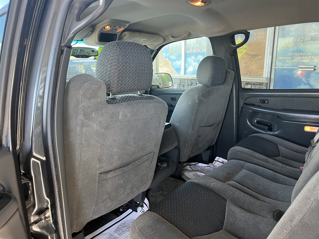 2003 Chevrolet Avalanche - $5,999