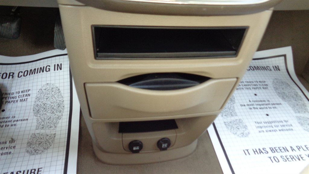 2015 Chrysler Town & Country - $14,999