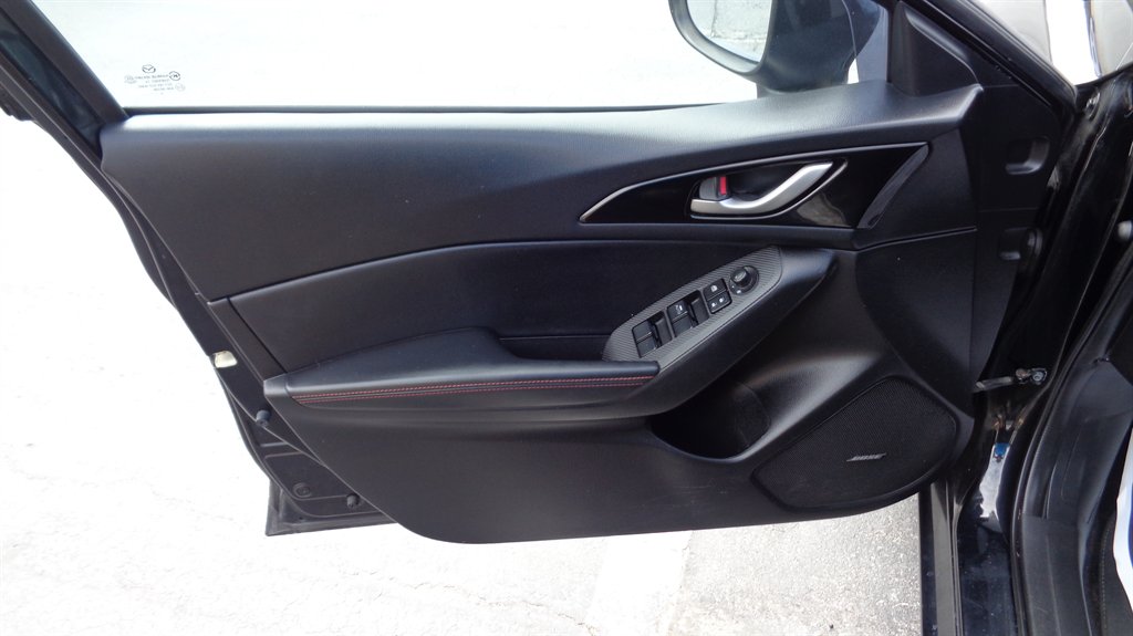2016 MAZDA MAZDA3 - $18,499