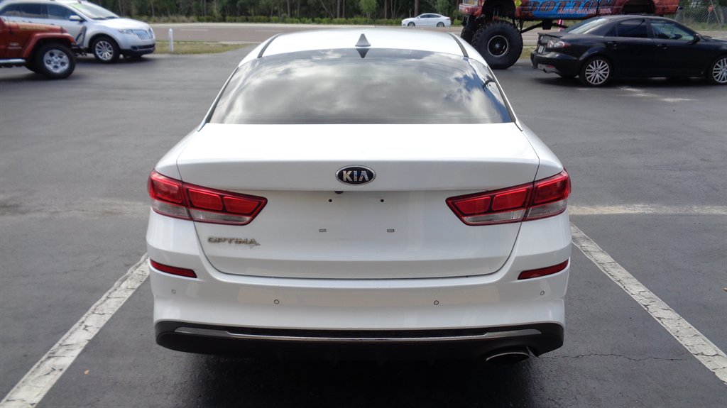 2019 Kia Optima - $19,999