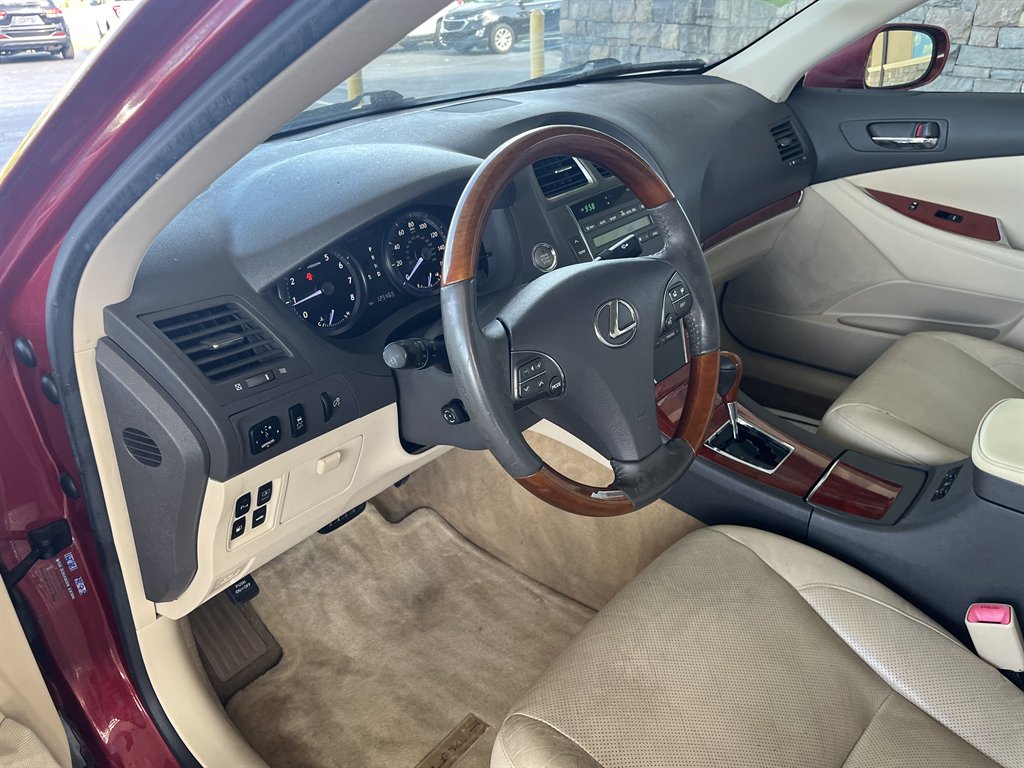 2010 Lexus ES - $17,999