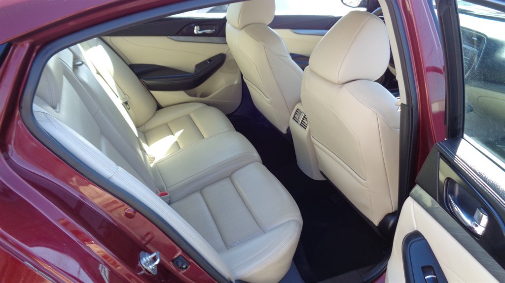 2017 Nissan Maxima - $20,499