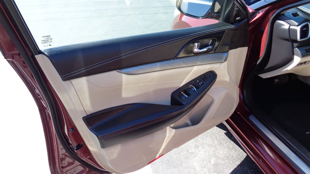 2017 Nissan Maxima - $20,499