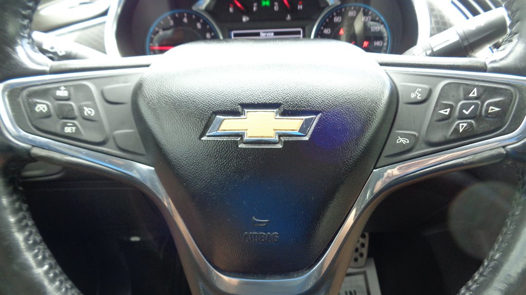 2016 Chevrolet Malibu - $17,999