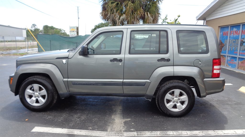 2012 Jeep Liberty - $14,999