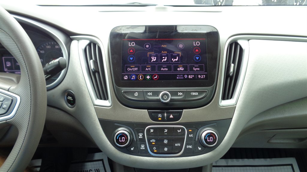 2022 Chevrolet Malibu - $18,499